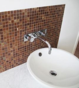 small-guest-bathroom-detail